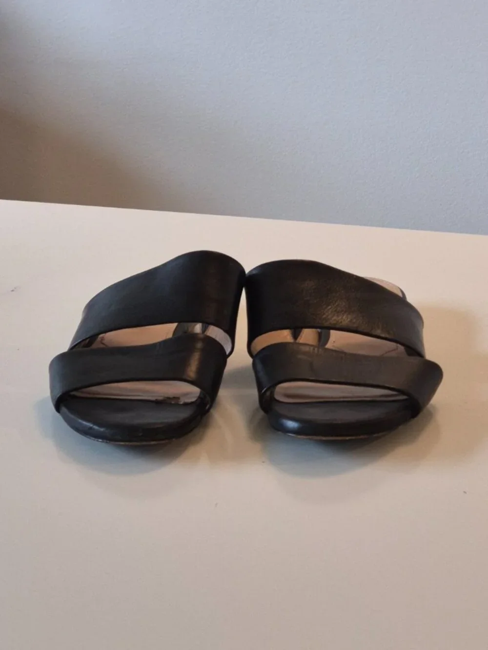 Charles David Women’s 8 Black Leather Double Band Slide Sandals Minimalist